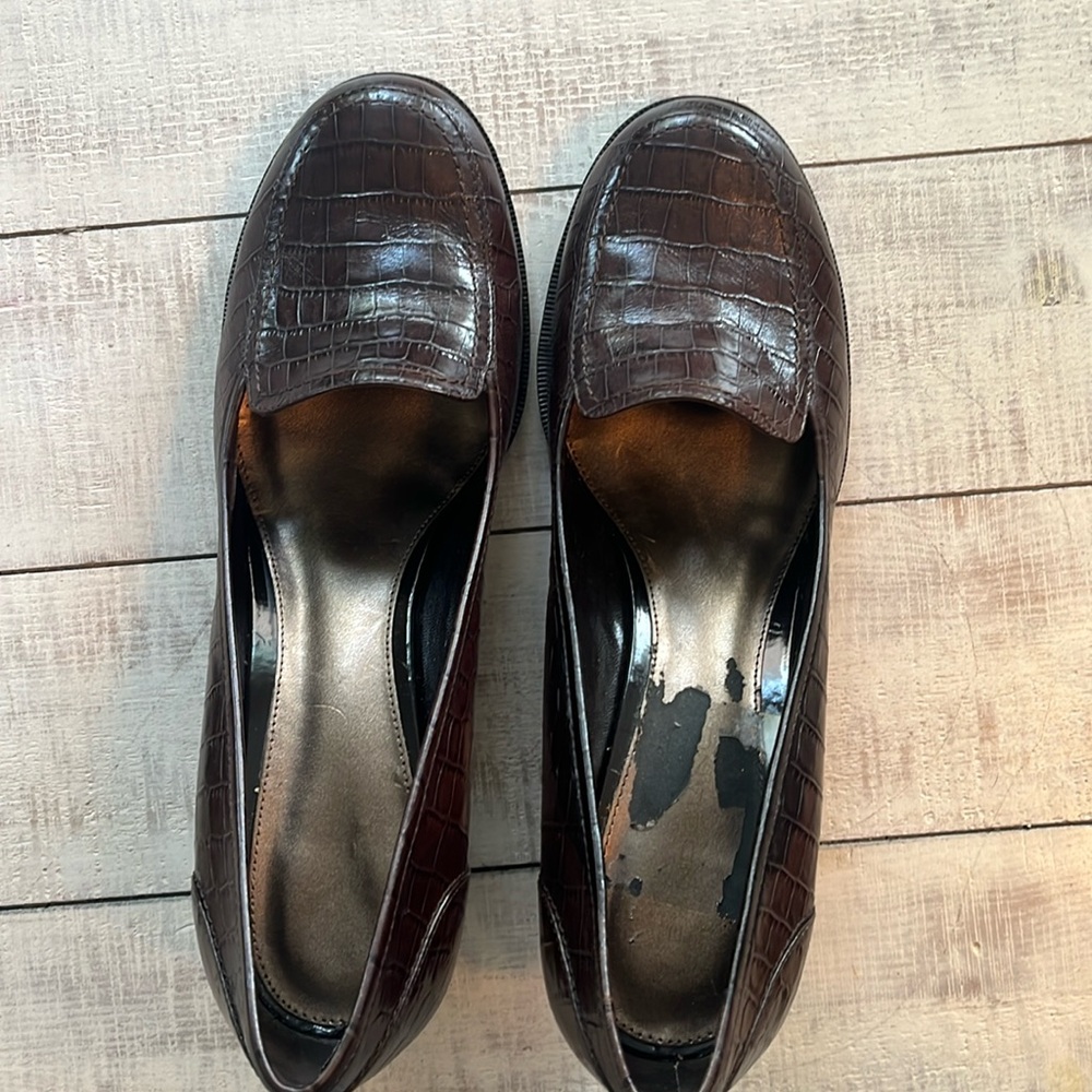 Bandolino brown man made leather upper size 9.5 excellent condition